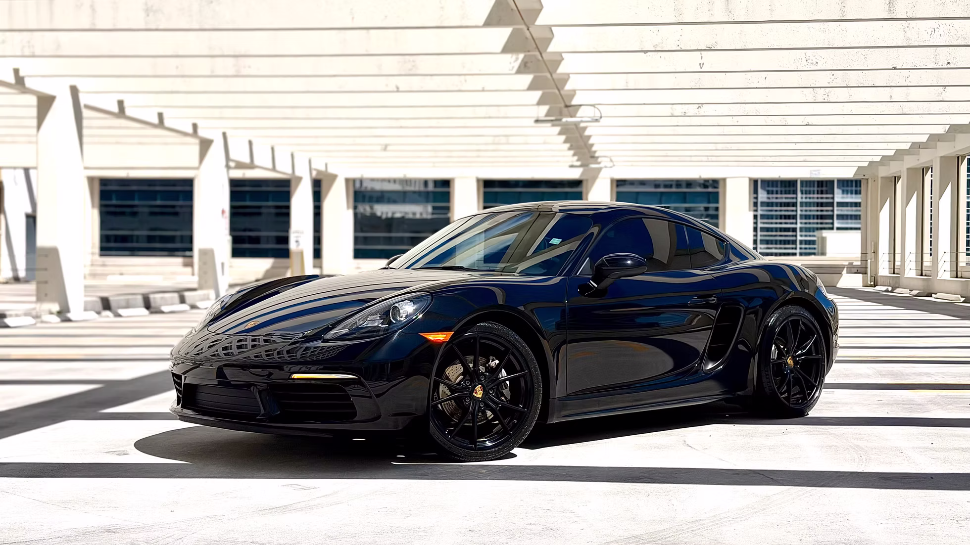 718 Cayman