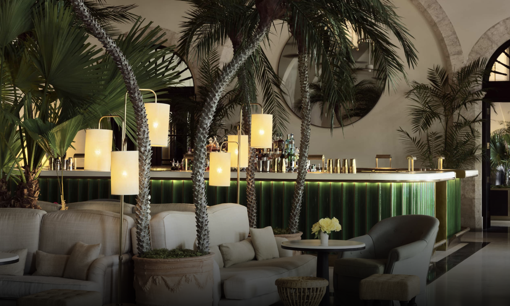 THE CHAMPAGNE BAR