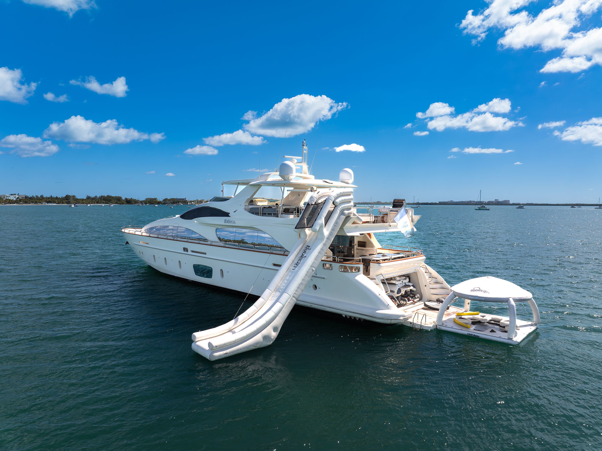 105' Azimut Flybridge