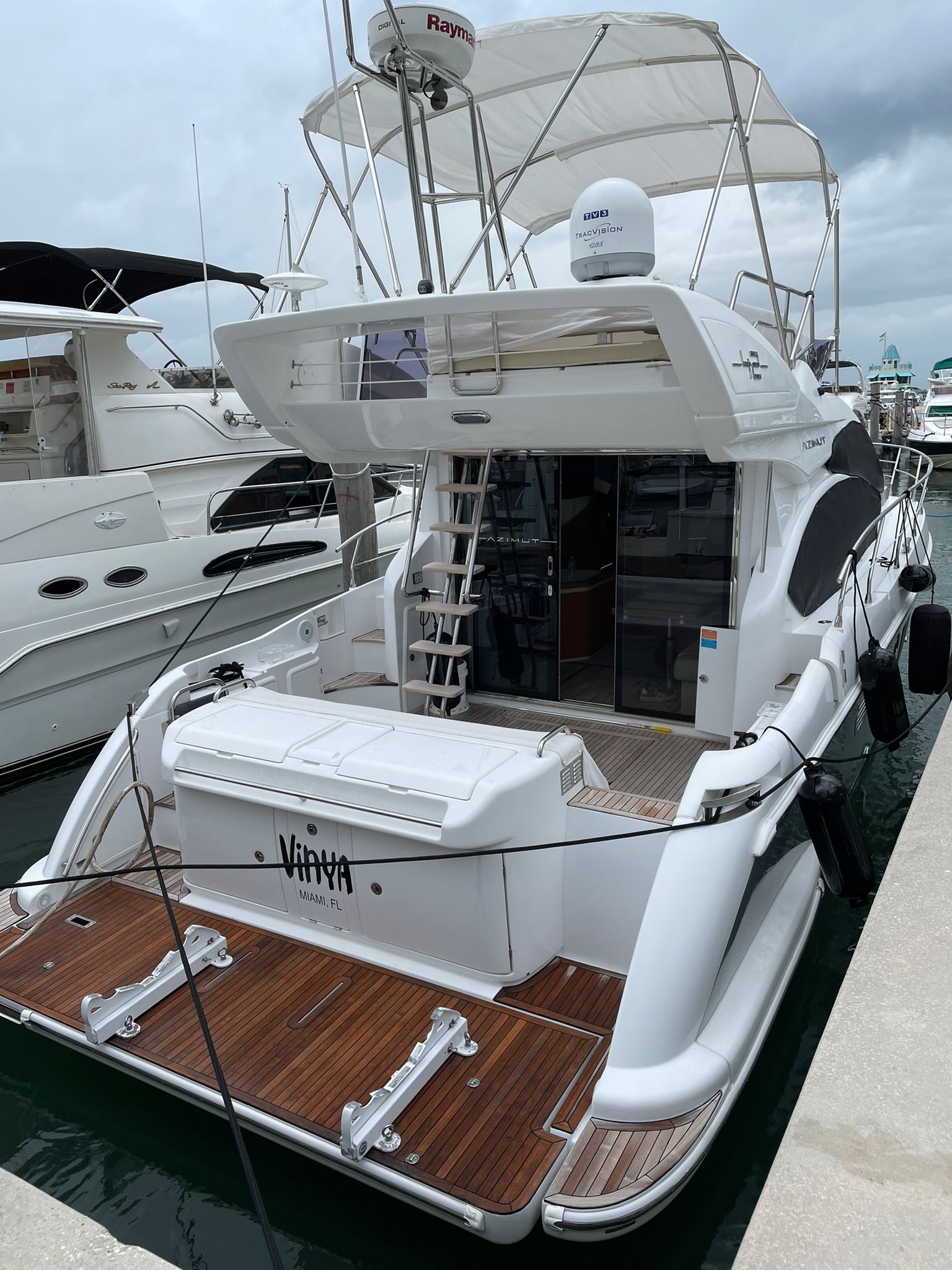 42' Azimut Flybridge