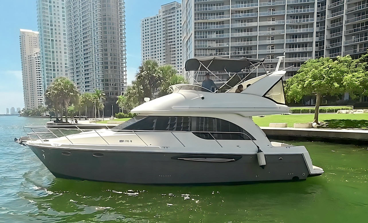 50' Meridian Flybridge